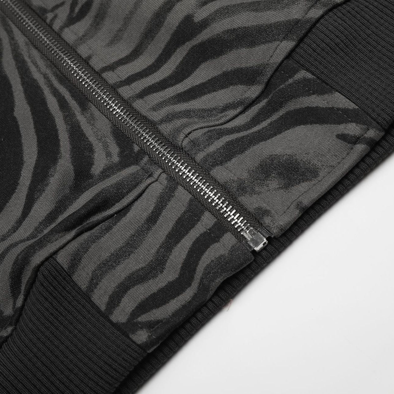 ZEBRA STRIPE HOODIE '56
