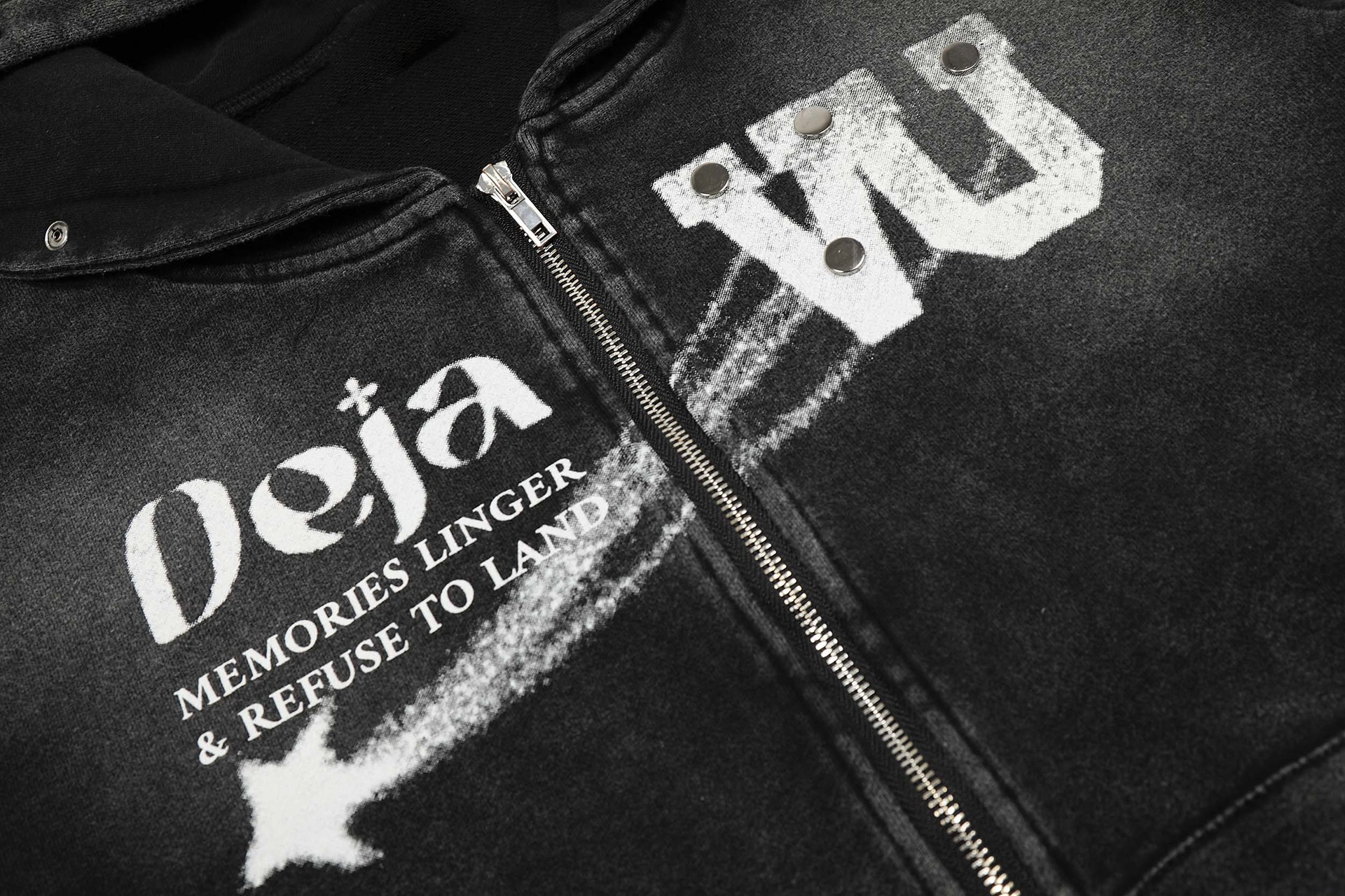 DEJA VU HOODIE '01